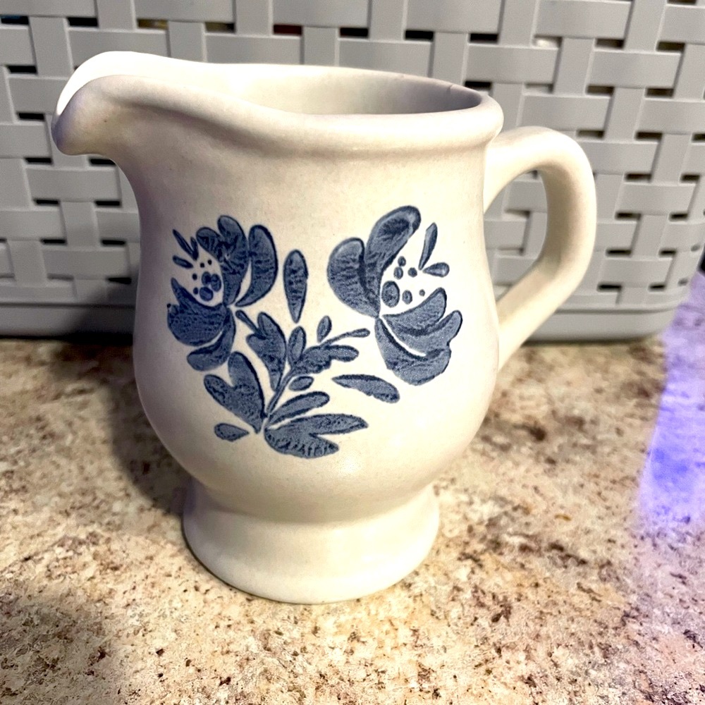 Vintage Pfaltzgraff  Yorktowne pattern in blue and white Creamer 8 oz Pitcher
